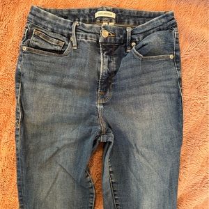 Good American Good Legs Distressed Hem Skinny Jeans